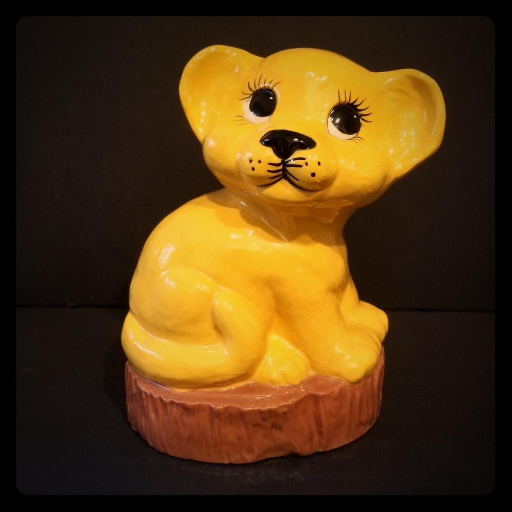 Ceramic Simba Style Lion Cub Statue